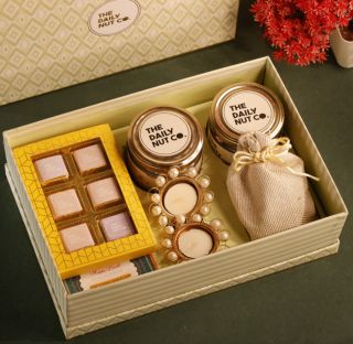 The Daily Nut Co The Royal  6-in-1 Gift Box