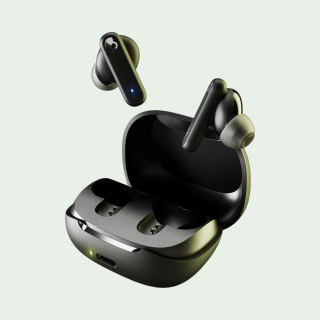 Skullcandy Smokin' Earbuds-Black-8Hrs