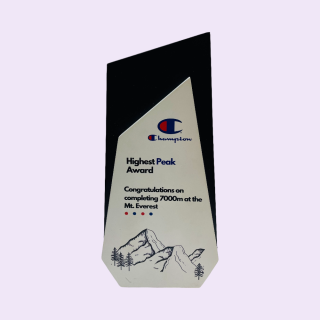 Gacrux Trophy