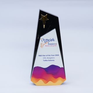 Leo Trophy-White with Gold
